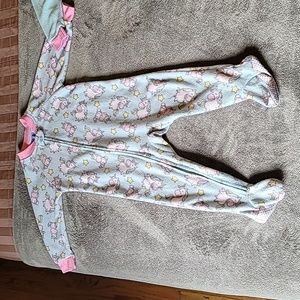 Set of Two zip up sleepware size 24 months